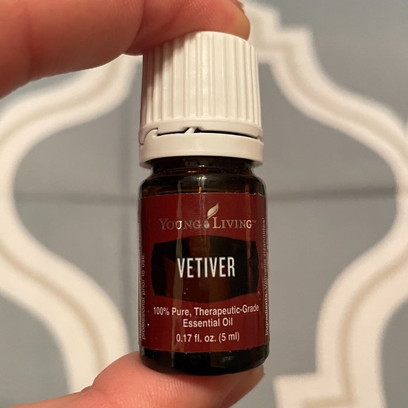 - Young Living Vetiver Essential Oil 🤎